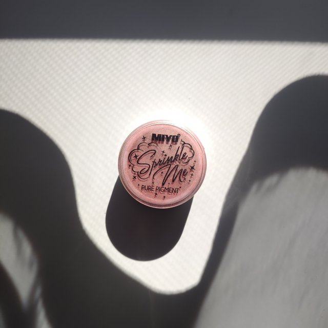 MIYO Sprinkle me!, Sypki pigment, nr 3 Nude sugar