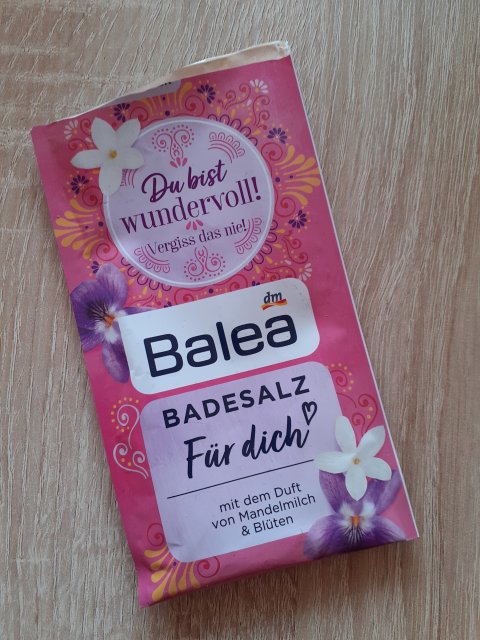 akcja denkowanie! grudzień - kosmetyki w świątecznych opakowaniach i świątecznych kolorach 🎄❄️⛄🎀🎁🎅