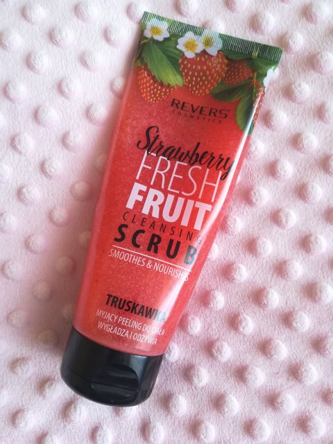 Revers Cosmetics Peeling myjący do ciała, Wygładza i odżywia, Truskawka