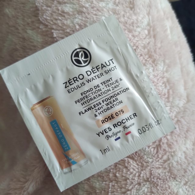 Yves Rocher Podkład do twarzy,  Zero Defaut, 075 Rose