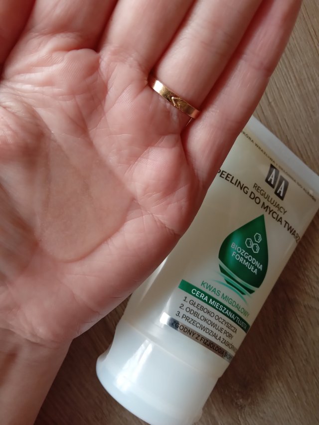 AA, Biozgodna Formuła, peeling do mycia twarzy, regulujący