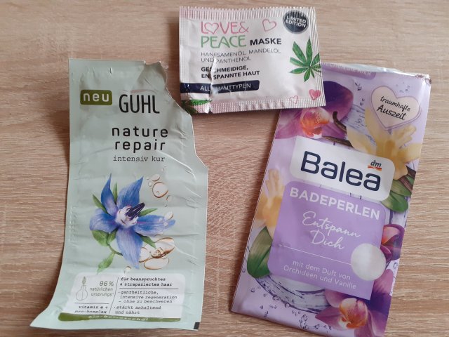 akcja denkowanie! grudzień - kosmetyki w świątecznych opakowaniach i świątecznych kolorach 🎄❄️⛄🎀🎁🎅