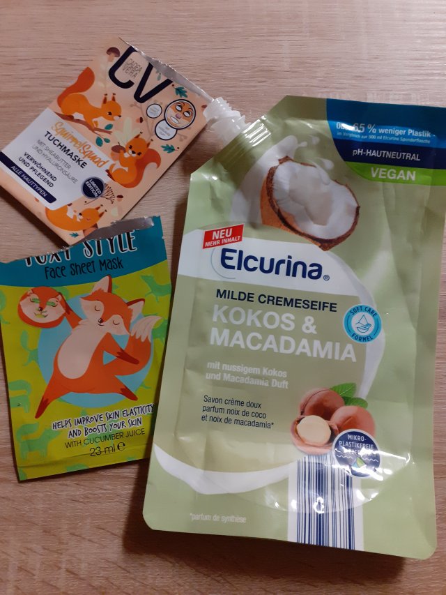 akcja denkowanie! grudzień - kosmetyki w świątecznych opakowaniach i świątecznych kolorach 🎄❄️⛄🎀🎁🎅