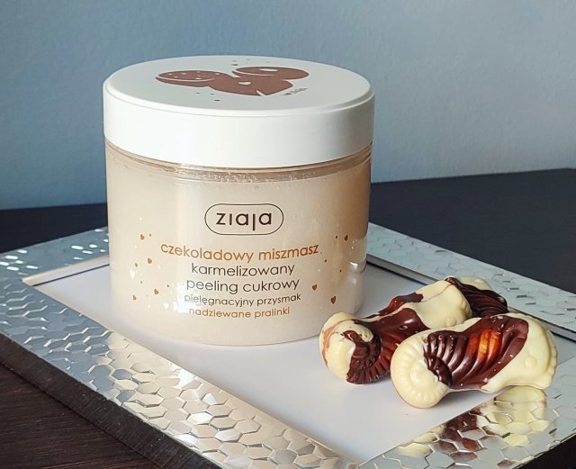Ziaja Pielęgnacyjny Przysmak, Czekoladowy Miszmasz, Peeling cukrowy, Nadziewane pralinki