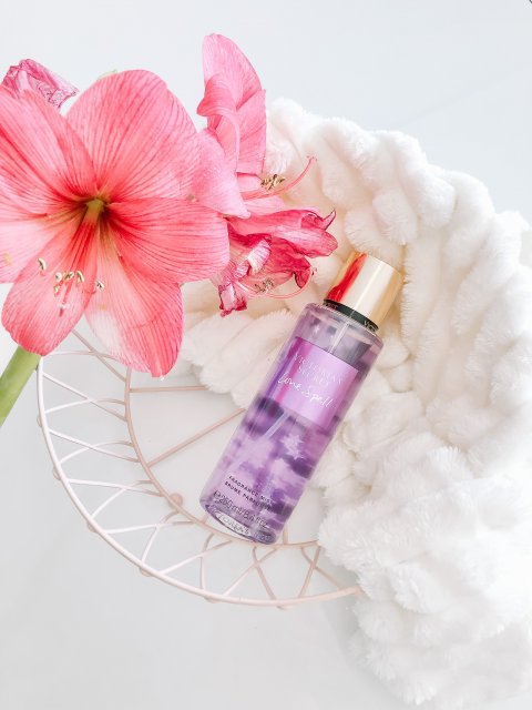 Mgiełka do ciała, Love Spell | Victoria’s Secret