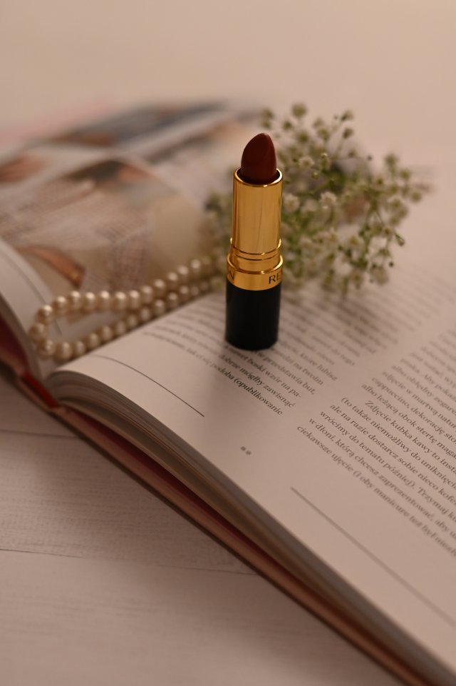 Revlon Super Lustrous, Classic, Pomadka do ust, nr 225 Rose Wine