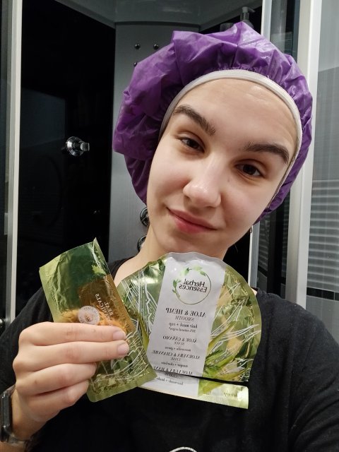 akcja denkowanie! grudzień - kosmetyki w świątecznych opakowaniach i świątecznych kolorach 🎄❄️⛄🎀🎁🎅