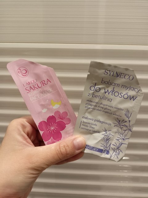 akcja denkowanie! grudzień - kosmetyki w świątecznych opakowaniach i świątecznych kolorach 🎄❄️⛄🎀🎁🎅