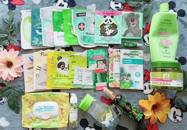 akcja denkowanie! grudzień - kosmetyki w świątecznych opakowaniach i świątecznych kolorach 🎄❄️⛄🎀🎁🎅