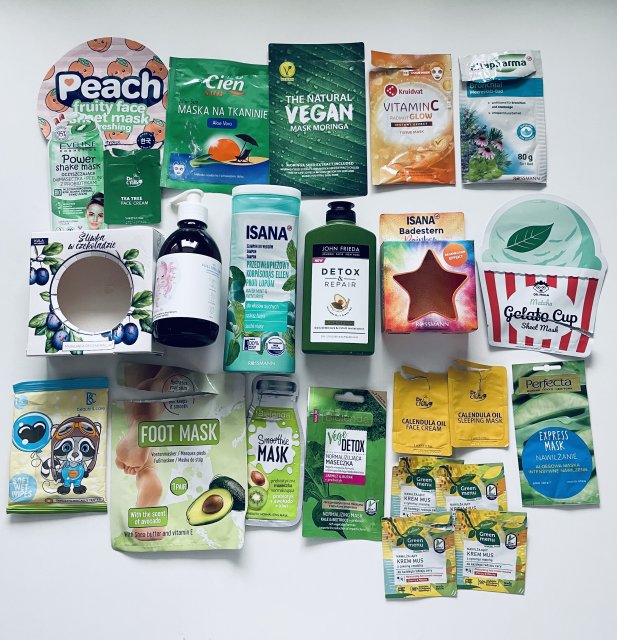 akcja denkowanie! grudzień - kosmetyki w świątecznych opakowaniach i świątecznych kolorach 🎄❄️⛄🎀🎁🎅