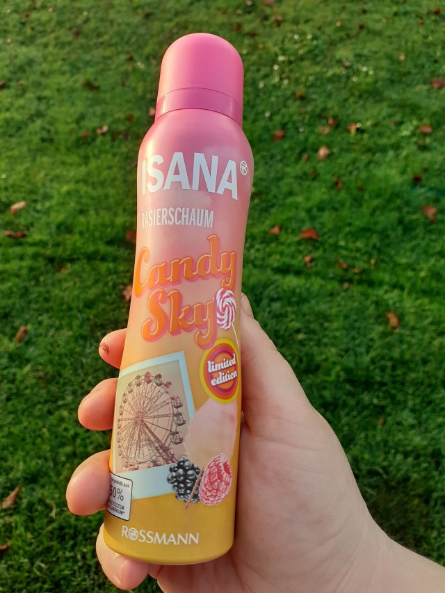 Isana Pianka do golenia, Candy Sky