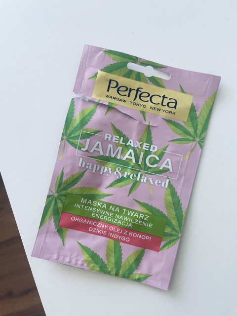 akcja denkowanie! grudzień - kosmetyki w świątecznych opakowaniach i świątecznych kolorach 🎄❄️⛄🎀🎁🎅