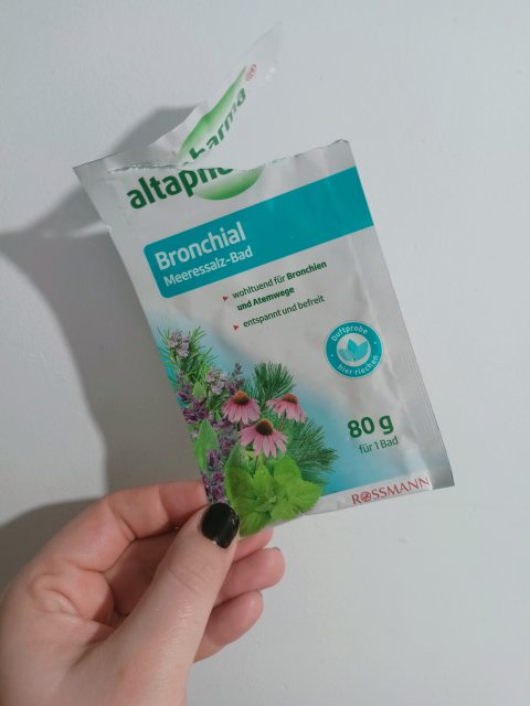 akcja denkowanie! grudzień - kosmetyki w świątecznych opakowaniach i świątecznych kolorach 🎄❄️⛄🎀🎁🎅