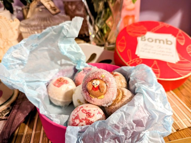 Season tweetimgs bomb cosmetics