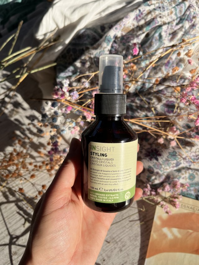 Insight Styling, Liquid crystals, Nawilżające serum do stylizacji włosów