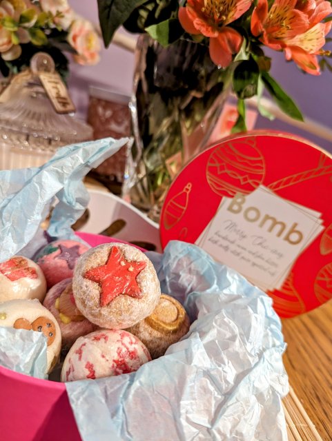 Bomb Cosmetics Kuleczka do kąpieli, Kremowa, Twinkle Star