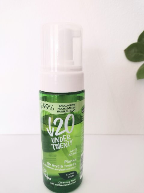 Under Twenty Anti Acne, Pianka do mycia twarzy, O działaniu antybakteryjnym, Szałwia, mięta