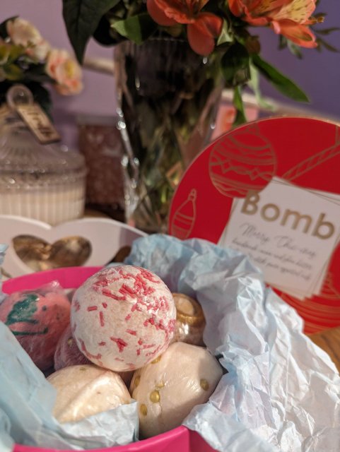 Bomb Cosmetics Candy Cane Kid