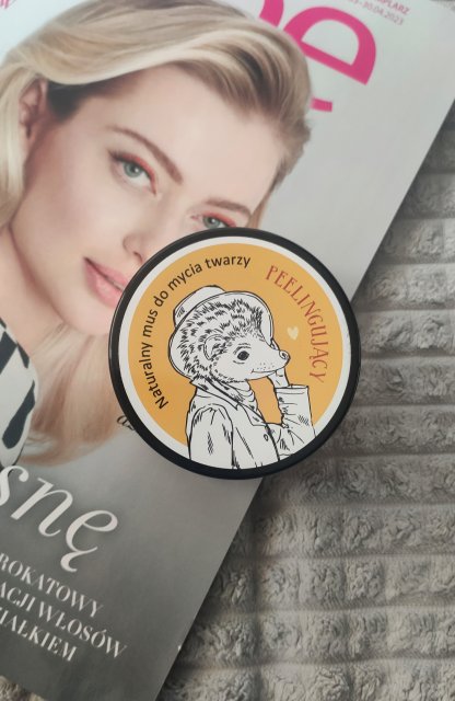 Mus do mycia twarzy - Peelingujący 