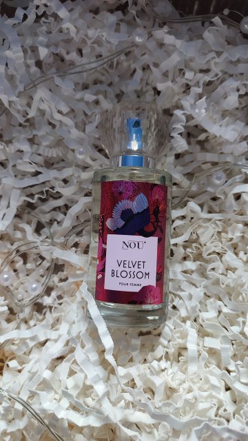 NOU Woda perfumowana, Velvet Blossom 