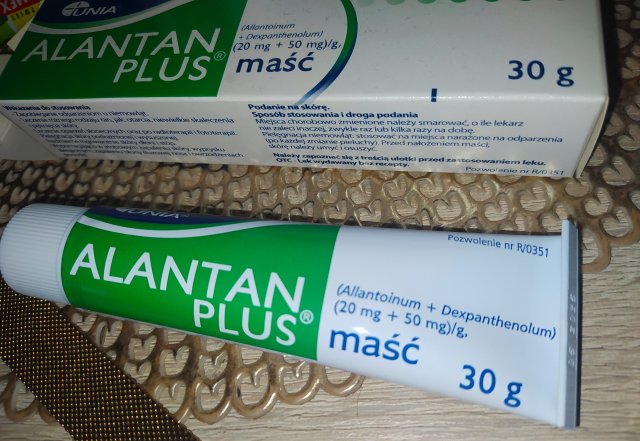 Unia Alantan Plus, Maść