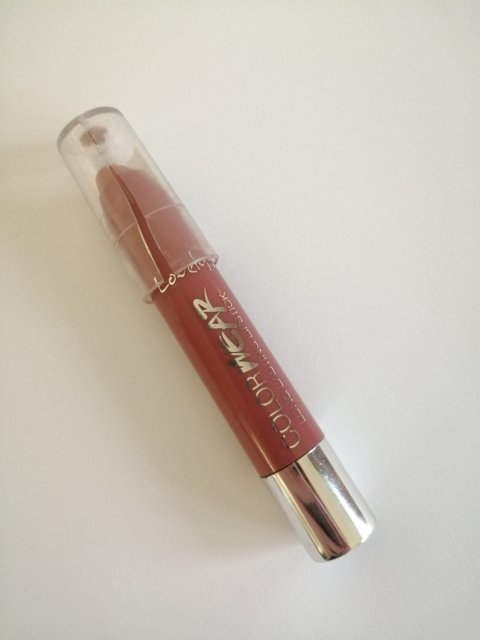 Lovely Color Wear 2 pomadka w formie kredki