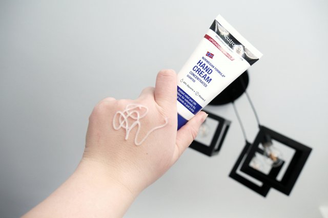 Neutrogena Formuła Norweska, Krem do rąk, Skoncentrowany, Zapachowy