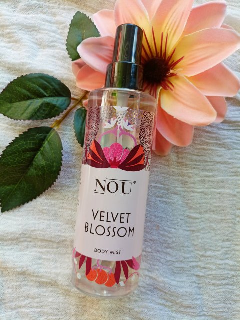 Nou Velvet Blossom