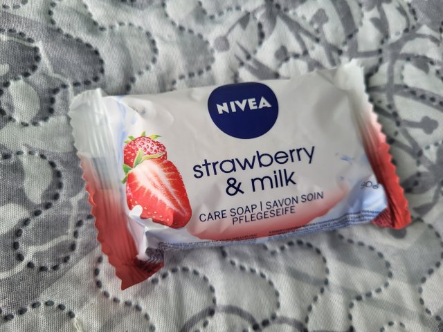 Nivea Mydło w kostce, Strawberry & Milk