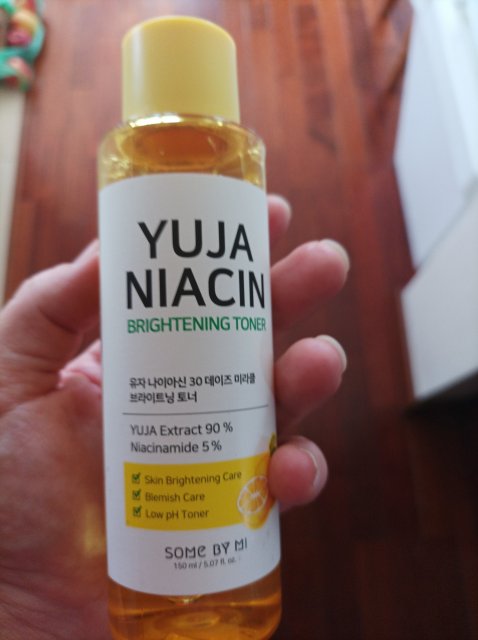 Some By Mi Tonik do twarzy, Yuja Niacin Toner, Rozjaśniający - recenzja 