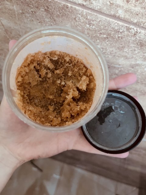 Peeling do ciała od Hagi 