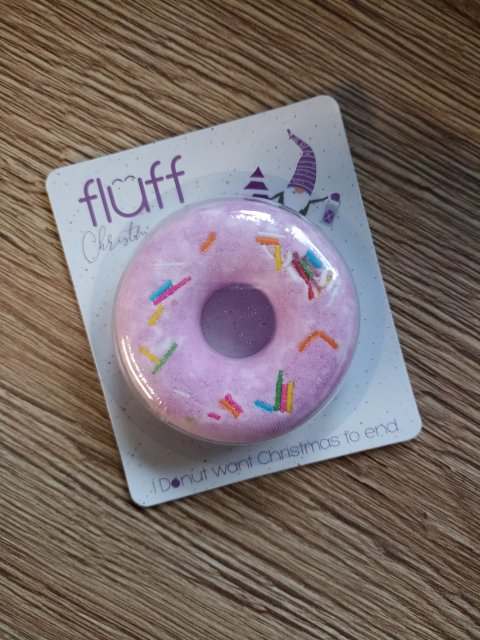 Fluff Christmas, Donut do kąpieli, O zapachu borówki, I Donut want Christmas to end 