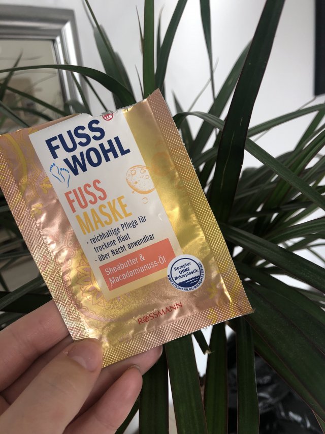 Isana Fuss Wohl, Maska do stóp, Bogata pielęgnacja, Skóra sucha, Masło Shea i olej makadamia