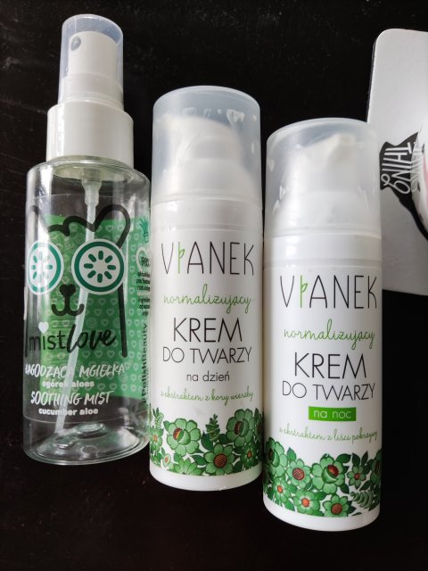 akcja denkowanie! grudzień - kosmetyki w świątecznych opakowaniach i świątecznych kolorach 🎄❄️⛄🎀🎁🎅