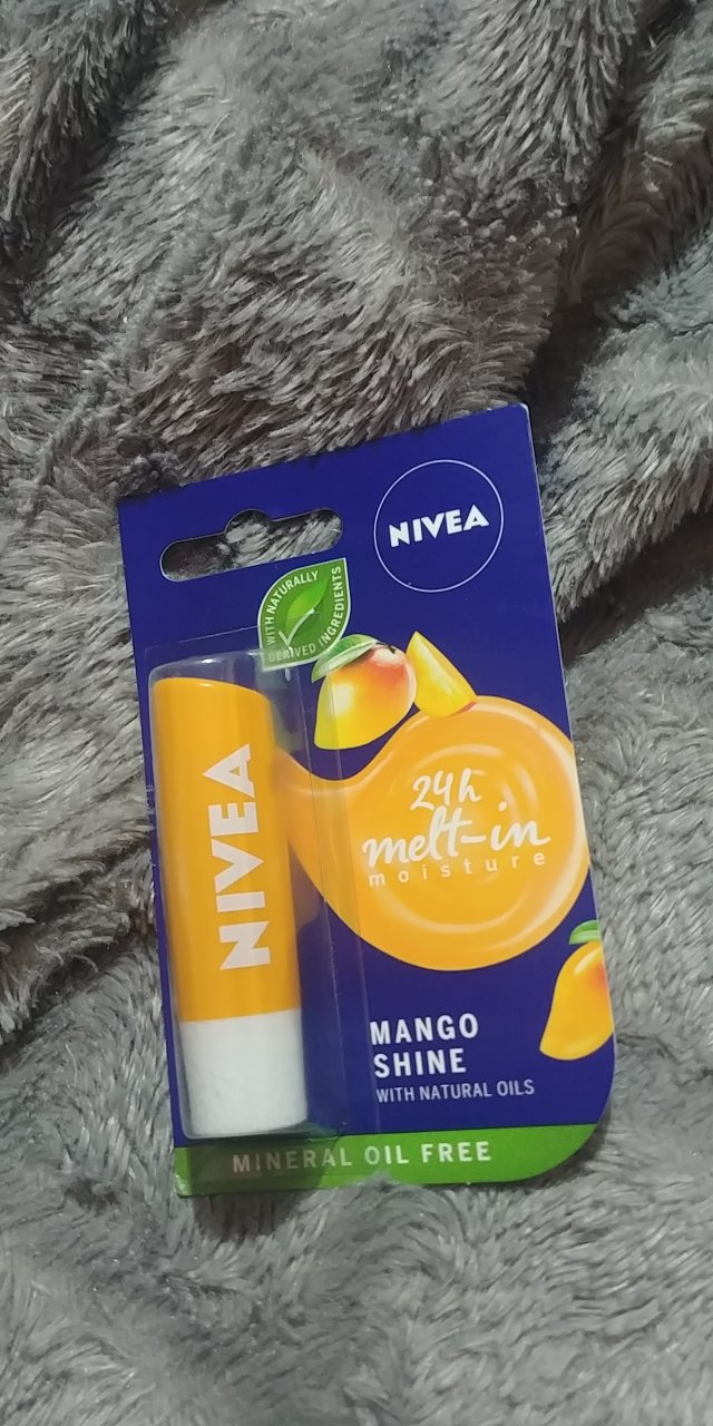 Nivea pomadka do ust mango