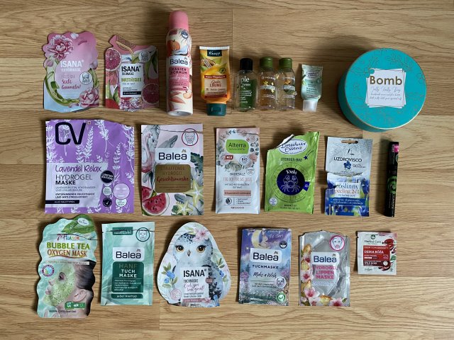 akcja denkowanie! grudzień - kosmetyki w świątecznych opakowaniach i świątecznych kolorach 🎄❄️⛄🎀🎁🎅