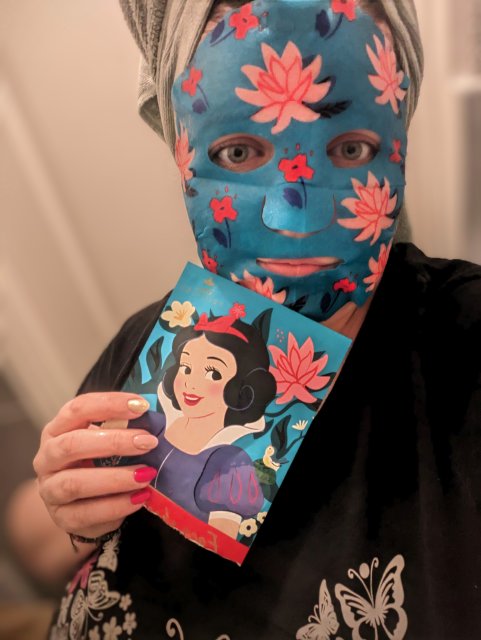 Topbrands Europe B.V. Disney Princess, Maska do twarzy w płacie, Głęboko oczyszczająca, Ekstrakt z wanilii, Śnieżka