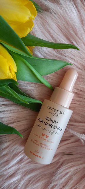 Trust My Sister Serum na końcówki, Włosy średnioporowate
