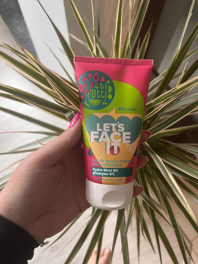 Żel do mycia twarzy Tutti Frutti 