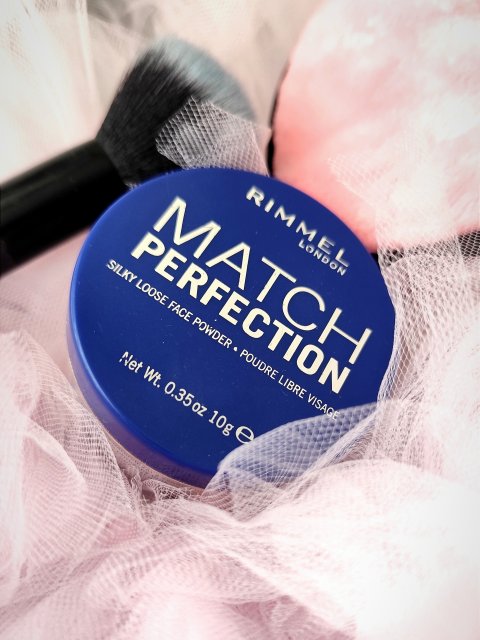Rimmel Match Perfection, Puder do twarzy, nr 001 Transparent