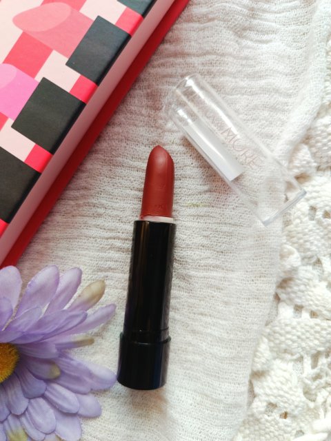 Matowa pomadka Red Velvet 