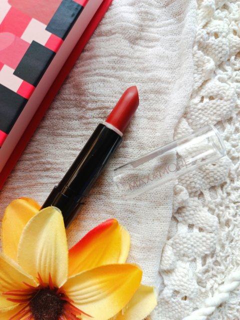 Matowa pomadka do ust wine not