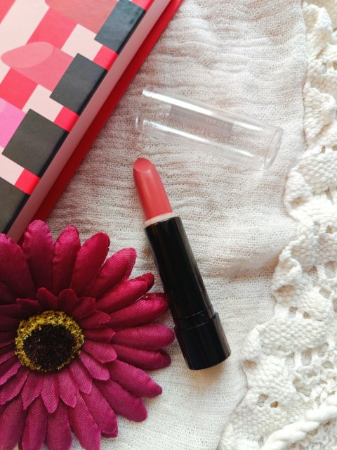 Matowa pomadka Instant Crush 