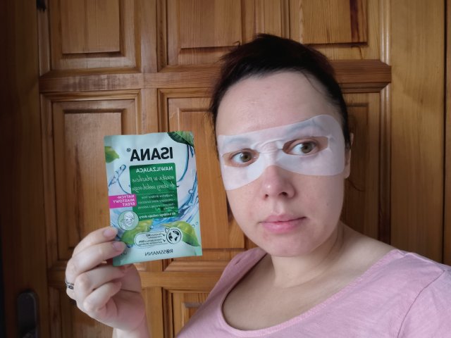 Isana Maska na okolice oczu w płacie, Nawilżająca, Hialuron i wyciąg z zielonej herbaty, Do każdego rodzaju skóry