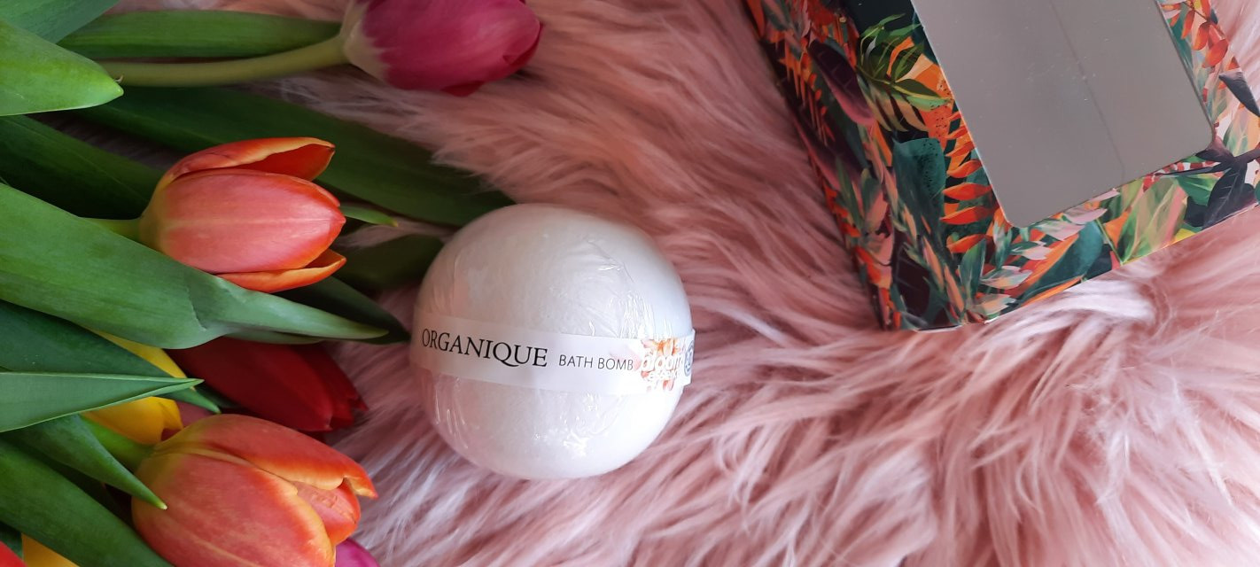 Organique Kula do kąpieli, Bath Bomb, Bloom Essence