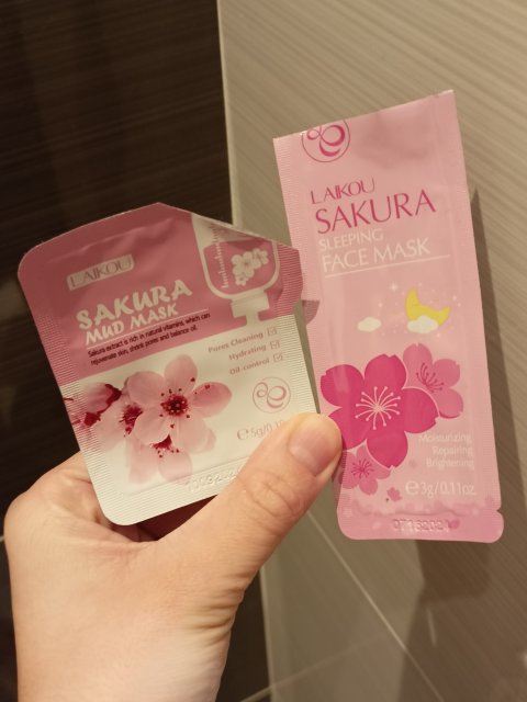 akcja denkowanie! grudzień - kosmetyki w świątecznych opakowaniach i świątecznych kolorach 🎄❄️⛄🎀🎁🎅