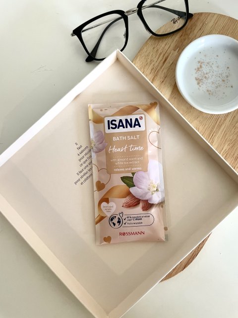 Sól do kąpieli Isana Heart Time 