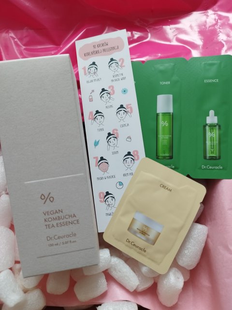 Dr. Ceuracle Vegan Kombucha Tea, Esencja do twarzy, Essence, Na bazie ekstraktu herbacianego