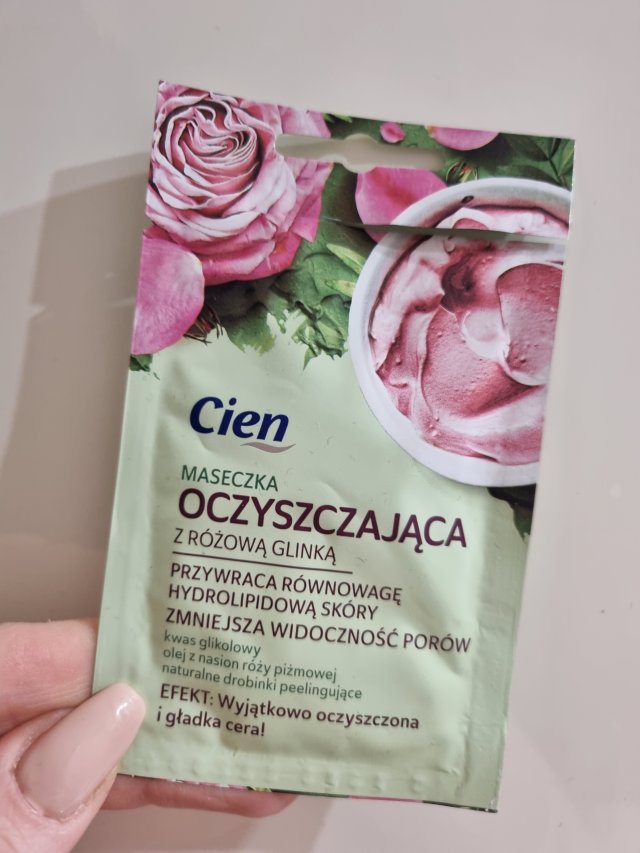 akcja denkowanie! grudzień - kosmetyki w świątecznych opakowaniach i świątecznych kolorach 🎄❄️⛄🎀🎁🎅