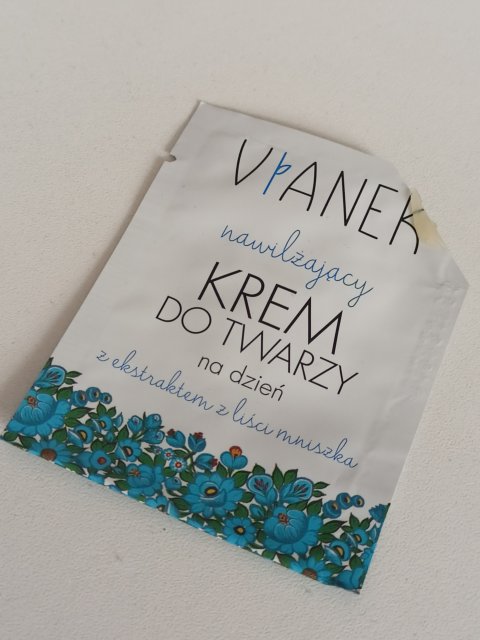 akcja denkowanie! grudzień - kosmetyki w świątecznych opakowaniach i świątecznych kolorach 🎄❄️⛄🎀🎁🎅